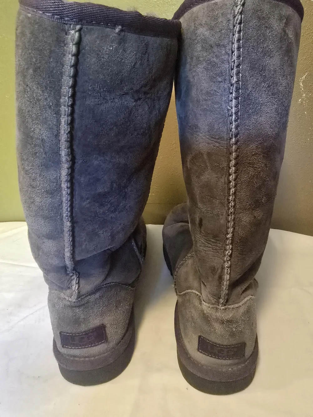 Tall Suede Winter Boots in Dark Gray Size 8